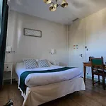 Hotell Chateau Pontet D'eyrans & 3*
